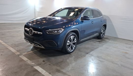 Mercedes Benz • Clase GLA