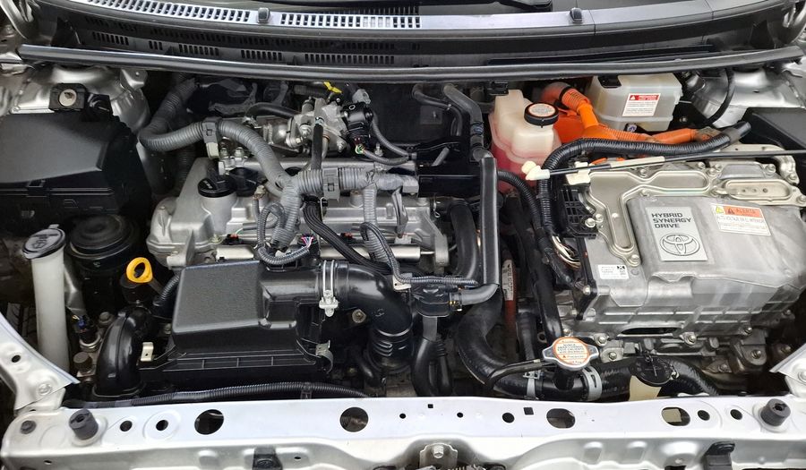 Toyota Prius C 1.5 HYBRID AUTO Hatchback 2019