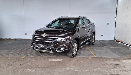 Fiat • Toro