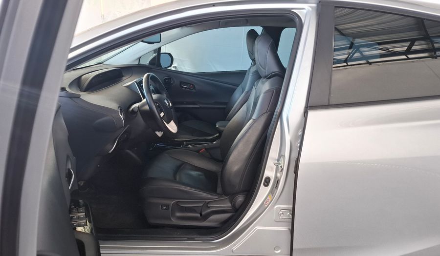 Toyota Prius 1.8 CVT Hatchback 2017