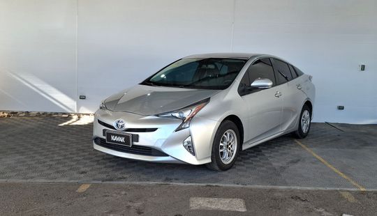 Toyota • Prius