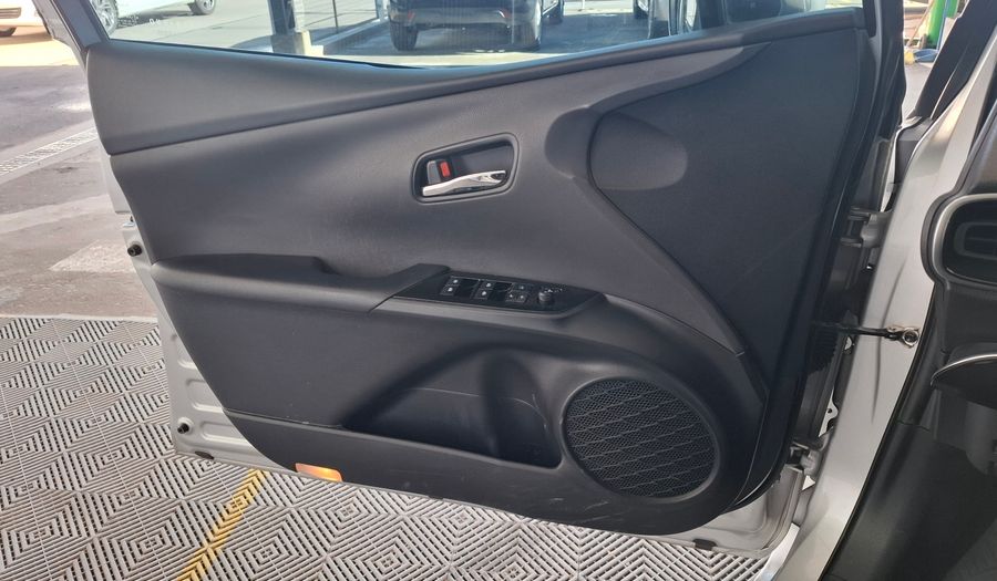 Toyota Prius 1.8 CVT Hatchback 2017