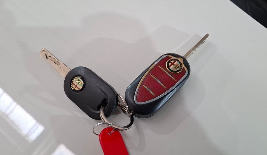 Alfa Romeo Mito 1.4 JUNIOR Hatchback 2013