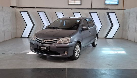 Toyota • Etios