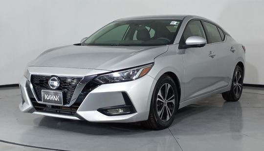 Nissan • Sentra