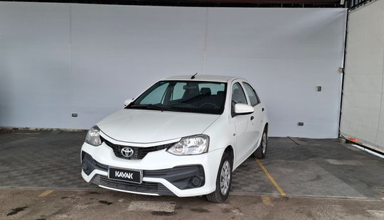 Toyota • Etios