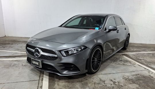 Mercedes Benz • Clase A