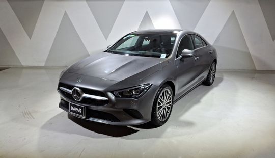 Mercedes Benz • Clase CLA