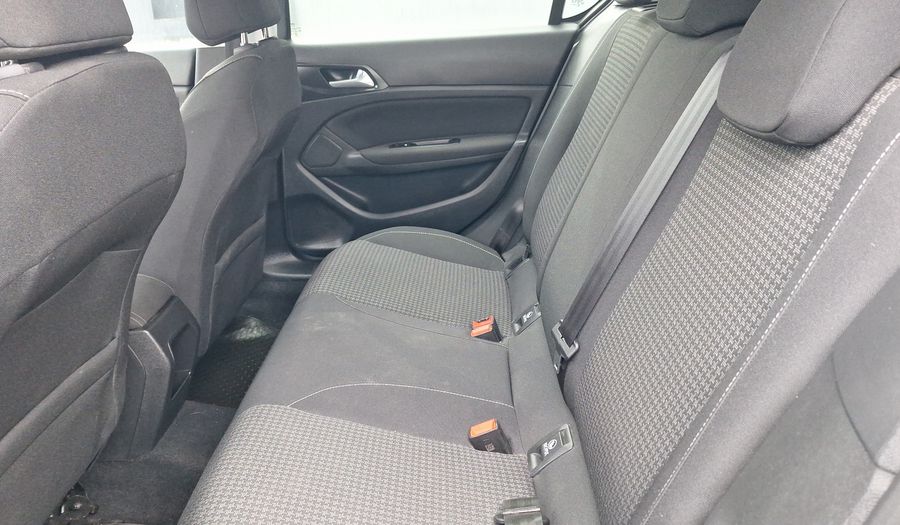 Peugeot 308 1.2 PURETECH 130 HP ACTIVE PACK Hatchback 2021