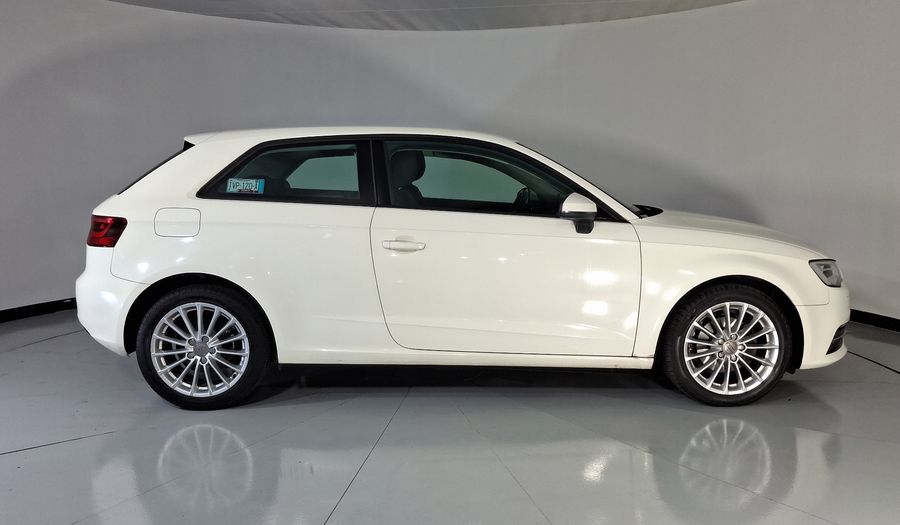 Audi A3 1.4 TFSI AMBIENTE MT Hatchback 2015