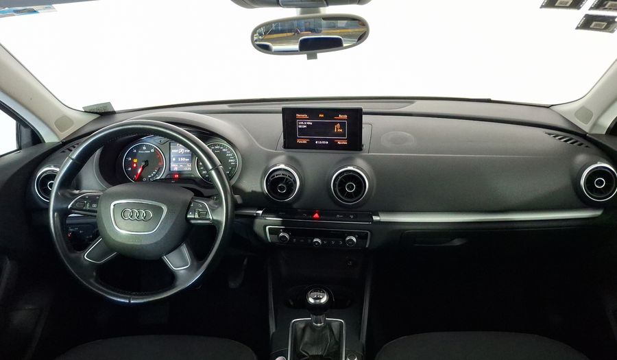 Audi A3 1.4 TFSI AMBIENTE MT Hatchback 2015