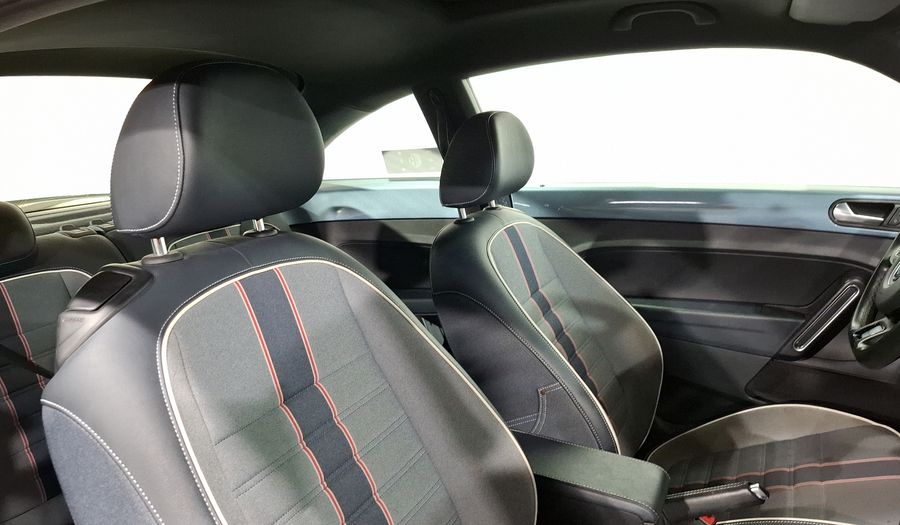 Volkswagen Beetle 2.5 DENIM TIPTRONIC Hatchback 2017