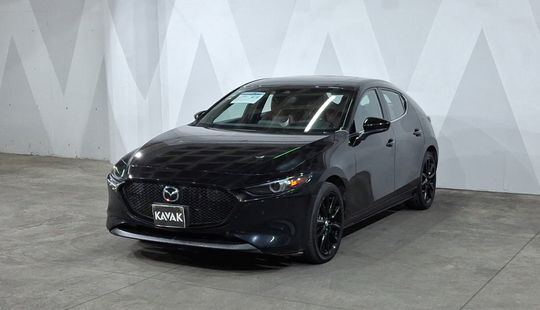 Mazda • Mazda 3