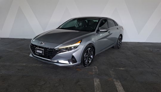Hyundai • Elantra