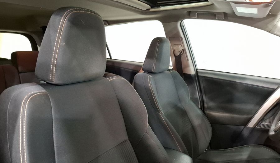 Toyota Rav4 2.5 XLE AWD AT Suv 2015