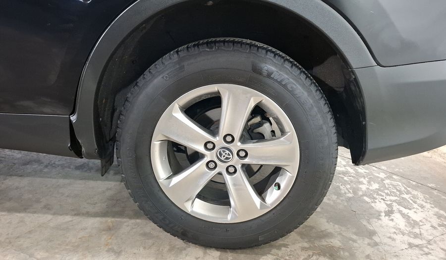 Toyota Rav4 2.5 XLE AWD AT Suv 2015