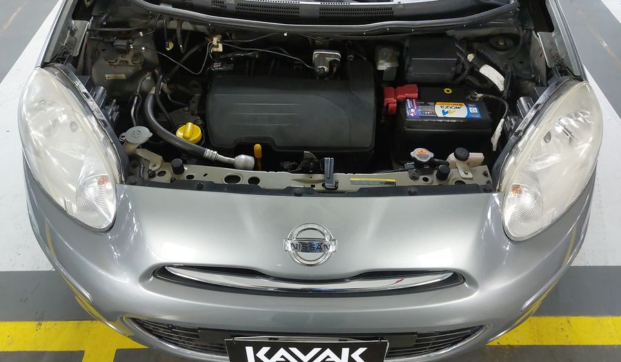 Nissan March 1.0 16V FLEX S Hatchback 2014