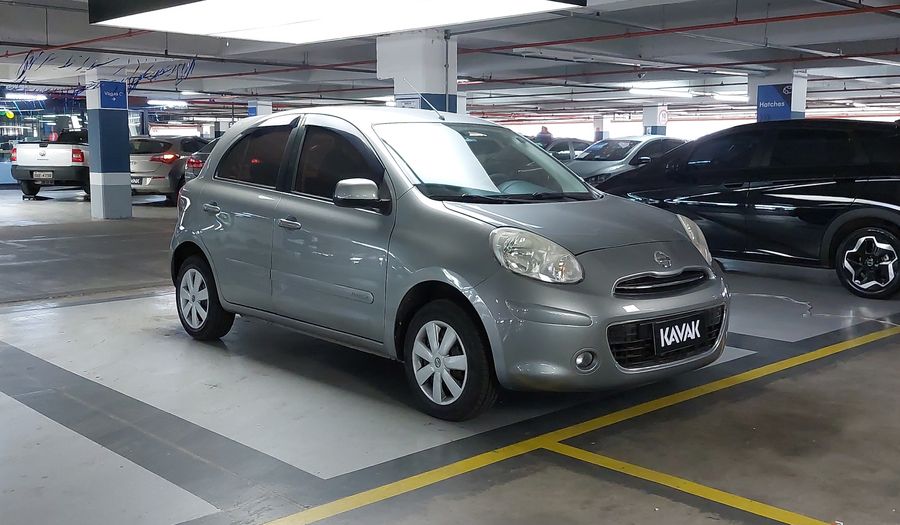 Nissan March 1.0 16V FLEX S Hatchback 2014