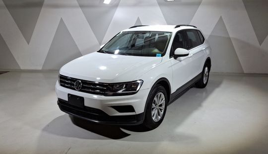 Volkswagen • Tiguan