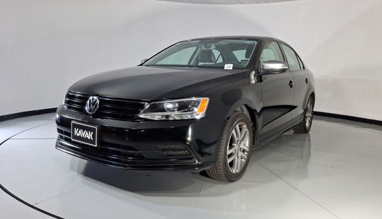 Volkswagen • Jetta