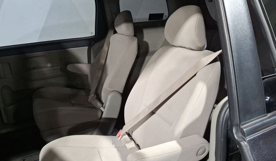Kia Sedona 3.3 LX AUTO Minivan 2019
