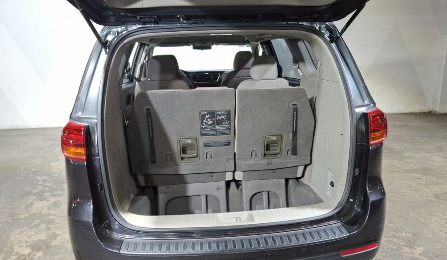 Kia Sedona 3.3 LX AUTO Minivan 2019