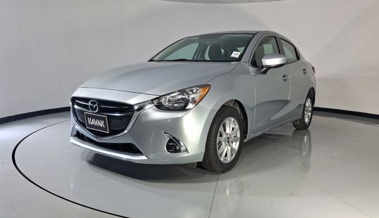 Mazda • Mazda 2