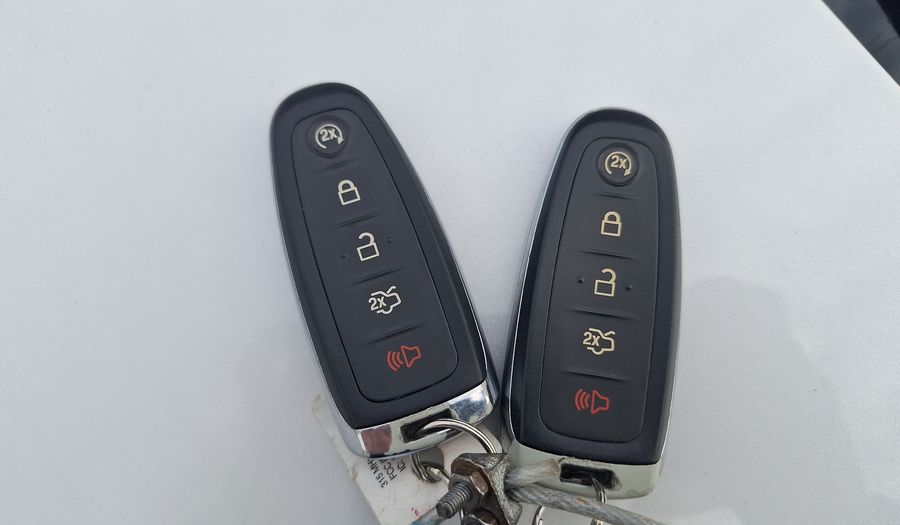 Ford Focus 2.0 TITANIUM POWER SHIFT Hatchback 2015