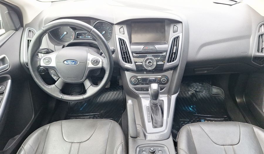 Ford Focus 2.0 TITANIUM POWER SHIFT Hatchback 2015