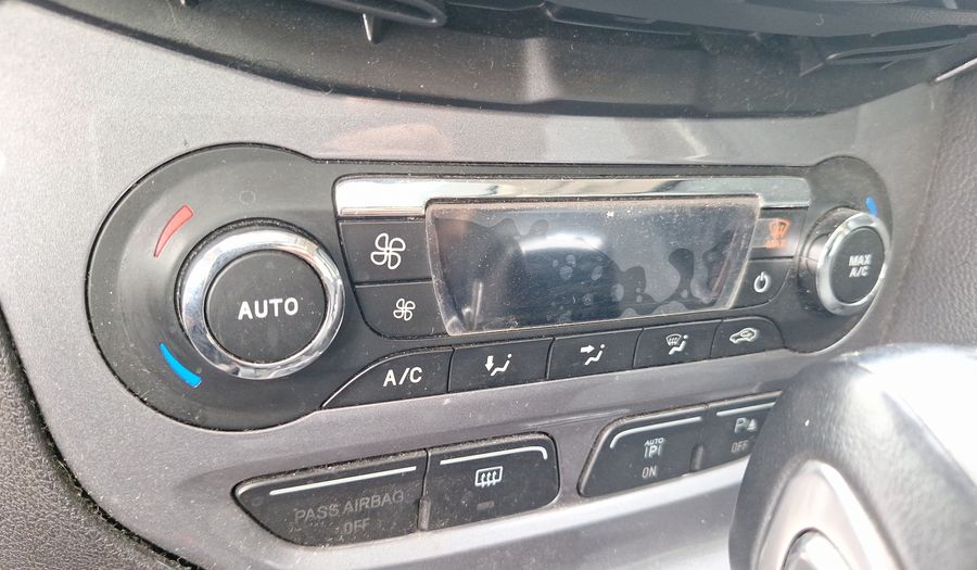 Ford Focus 2.0 TITANIUM POWER SHIFT Hatchback 2015