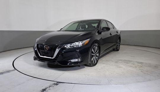 Nissan • Sentra