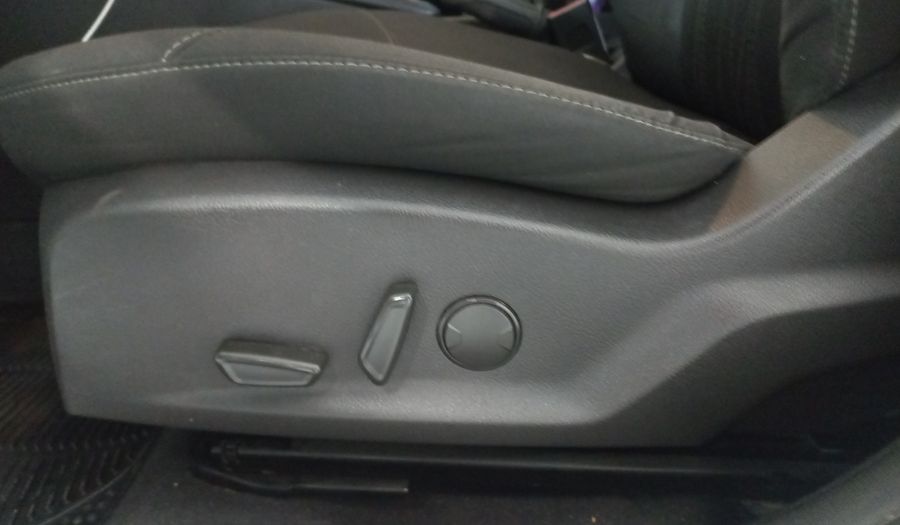 Ford Focus 2.0 SE MT Sedan 2016