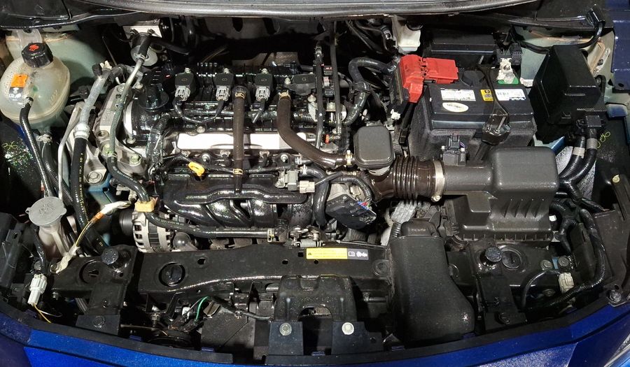 Nissan Versa 1.6 ADVANCE CVT Sedan 2020