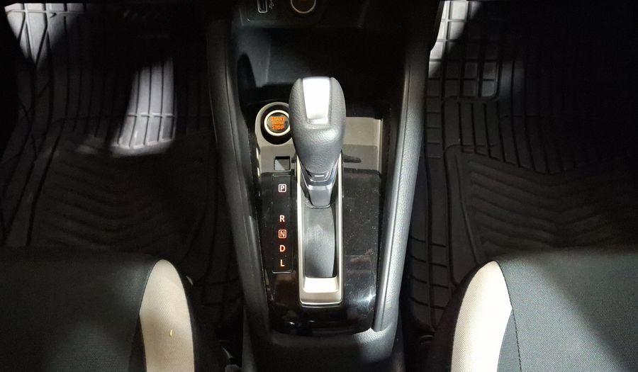 Nissan Versa 1.6 ADVANCE CVT Sedan 2020