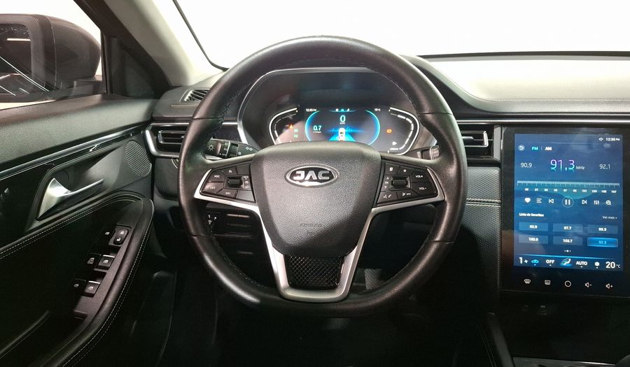 Jac J7 1.5 ADVANCED MT Hatchback 2021