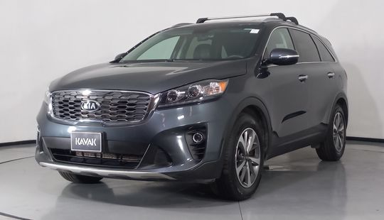 Kia • Sorento