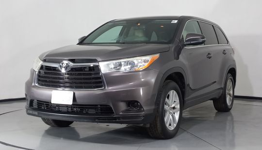 Toyota • Highlander