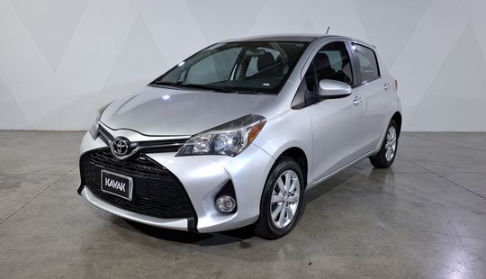 Toyota • Yaris