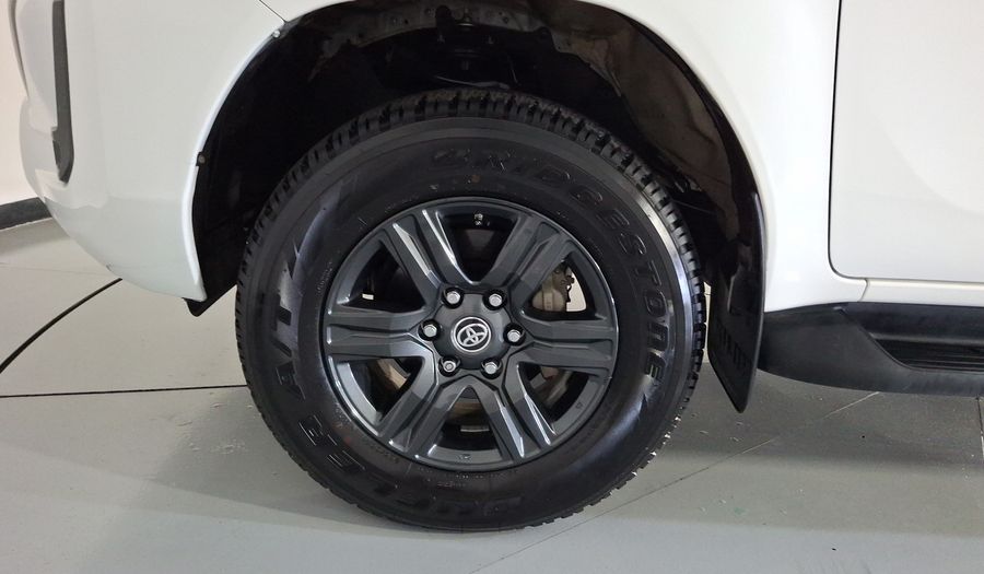 Toyota Hilux 2.7 BASE DOBLE CABINA Pickup 2023