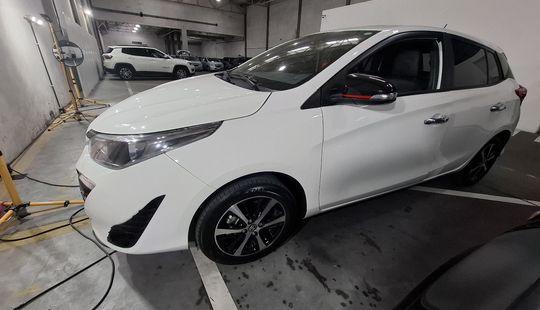 Toyota • Yaris