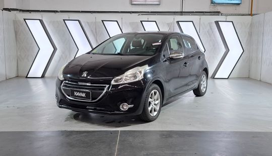 Peugeot • 208