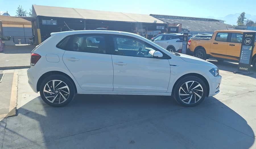 Volkswagen Polo 1.6 AUTO 110 CV HIGHLINE Hatchback 2023