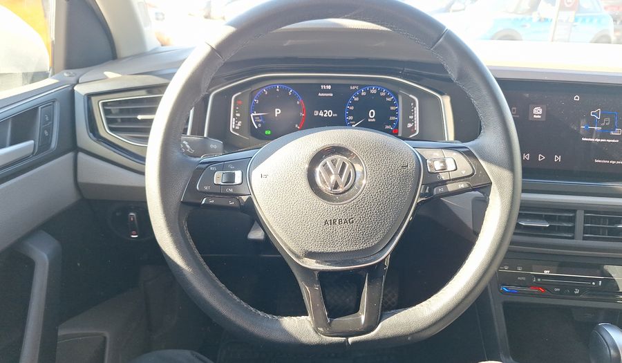 Volkswagen Polo 1.6 AUTO 110 CV HIGHLINE Hatchback 2023