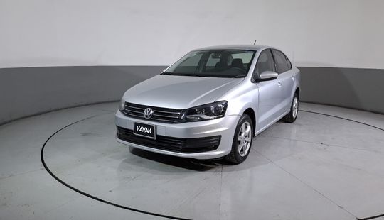 Volkswagen • Vento