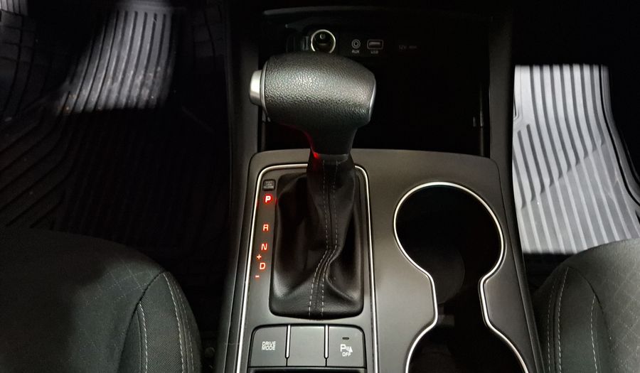Kia Sorento 2.4 LX AUTO Suv 2020