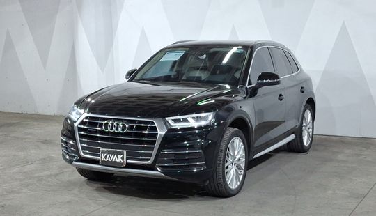 Audi • Q5