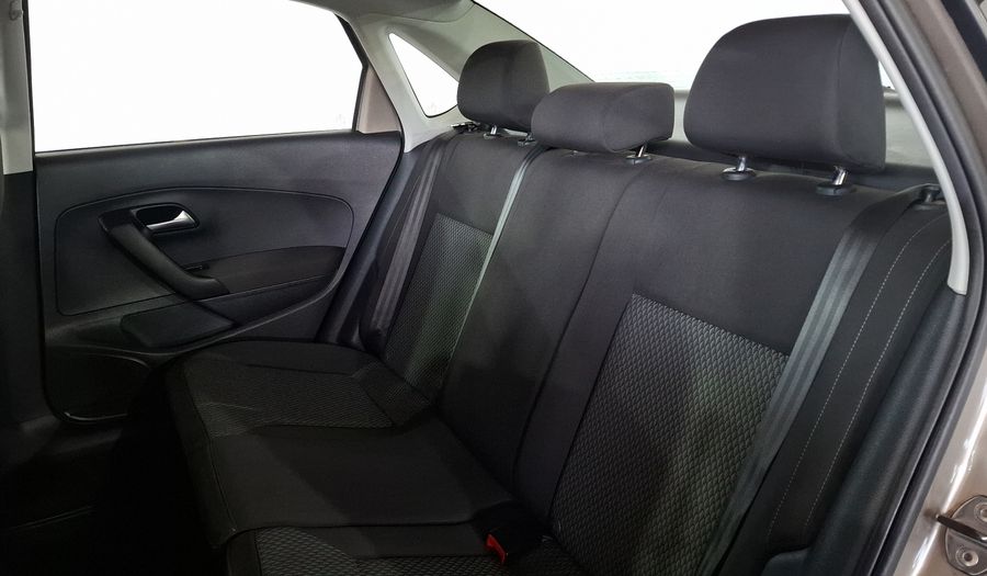 Volkswagen Vento 1.6 HIGHLINE STD. Sedan 2018