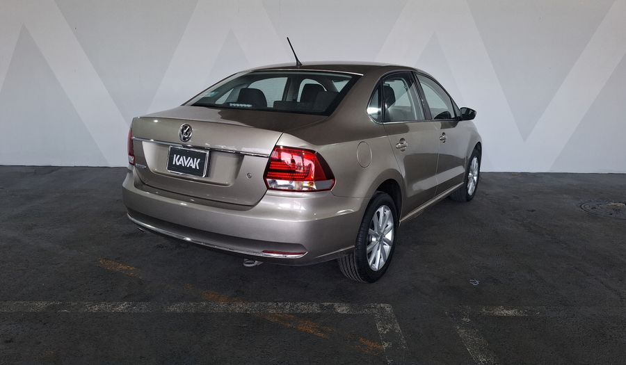 Volkswagen Vento 1.6 HIGHLINE STD. Sedan 2018