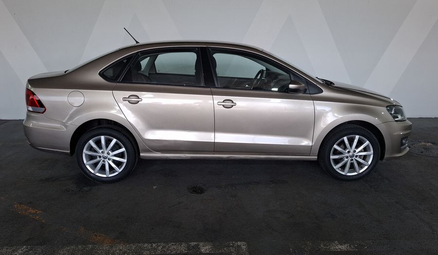 Volkswagen Vento 1.6 HIGHLINE STD. Sedan 2018