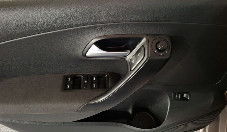 Volkswagen Vento 1.6 HIGHLINE STD. Sedan 2018